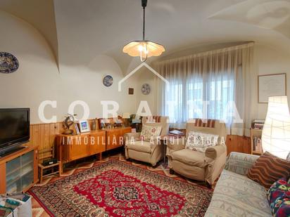 Sala d'estar de Casa o xalet en venda en Cornellà del Terri amb Terrassa i Balcó