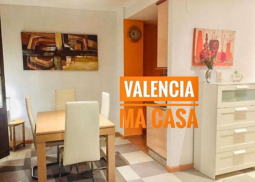 Cocina de Piso de alquiler en  Valencia Capital con Aire acondicionado, Calefacción y Amueblado