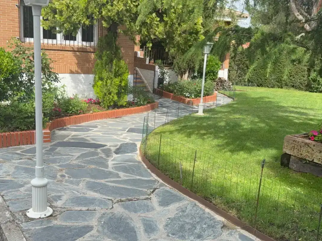 Jardín de Piso en venta en Las Rozas de Madrid con Aire acondicionado, Jardín privado y Parquet