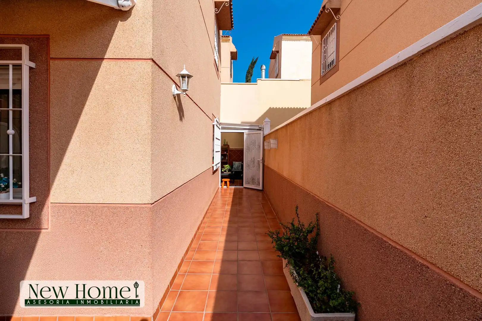 Exterior view of Detached homes for sale in Huércal de Almería  with Air Conditioner, Terrace and Furnished