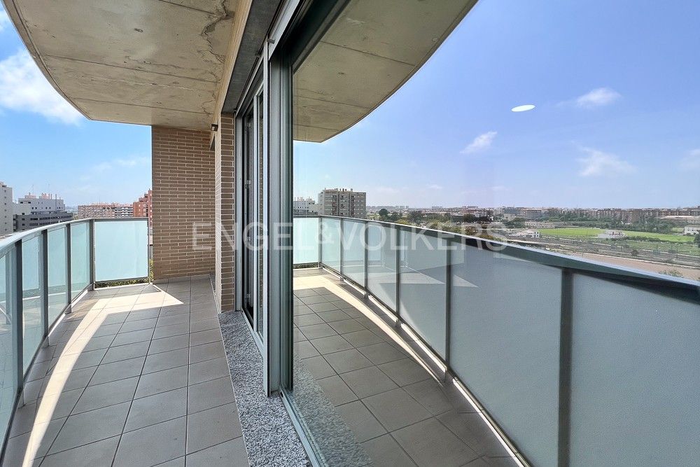 Terraza de Piso de alquiler en  Valencia Capital con Aire acondicionado, Calefacción y Terraza