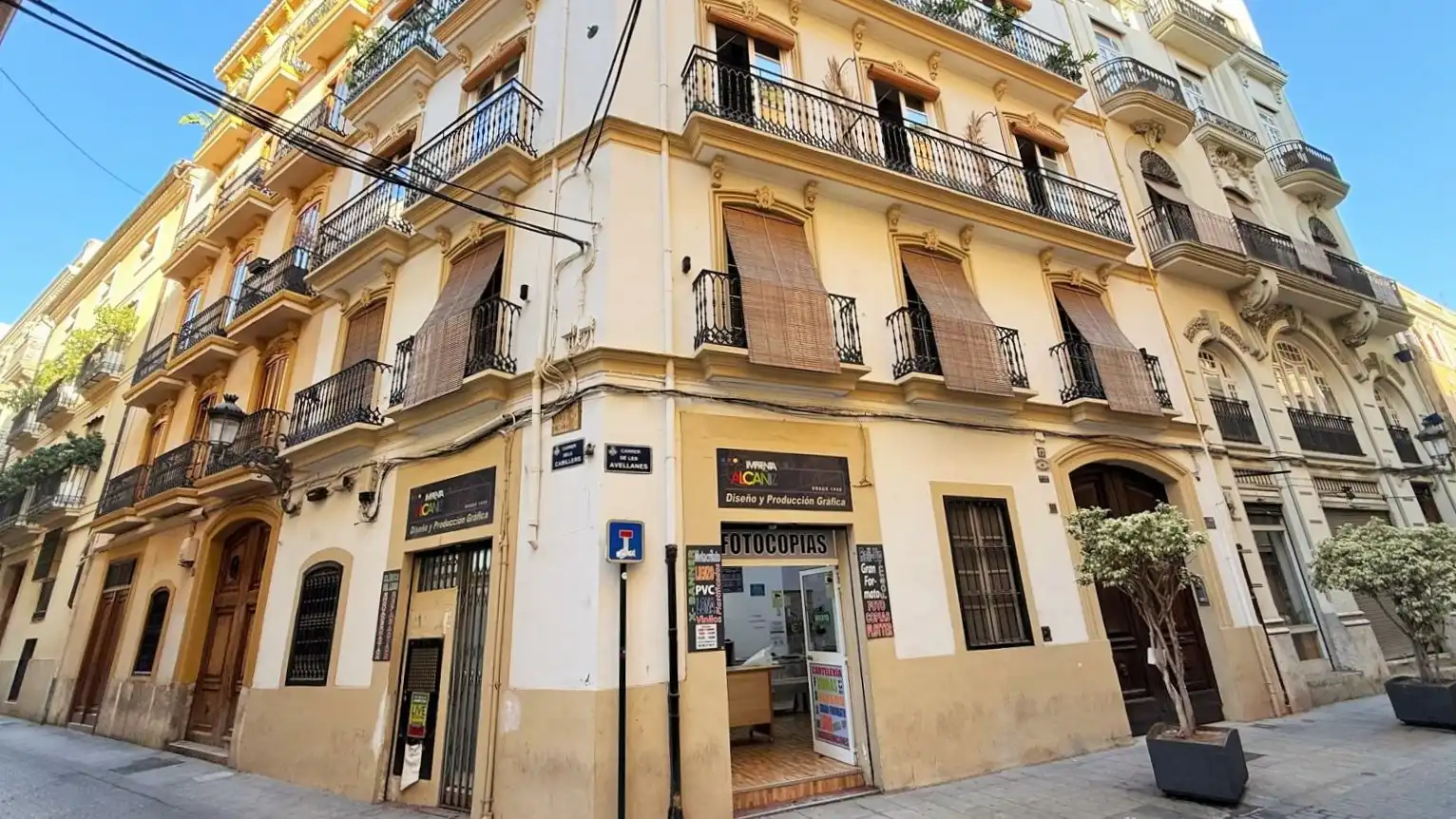 Vista exterior de Local en venta en Valencia con Amueblado