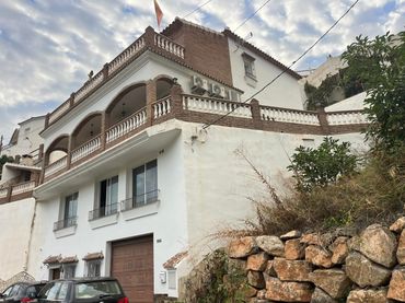 Casa con balcone in affitto a Barriada Rio Bermuza 17
