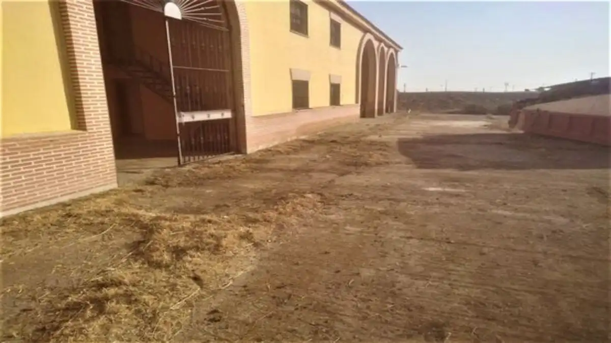 Industrial buildings for sale in Fuente el Sol