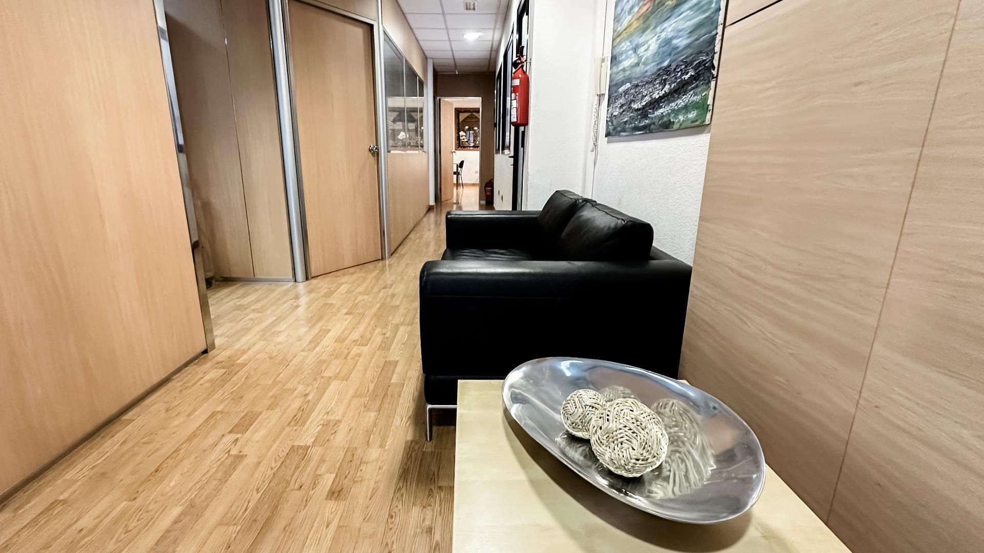 Office to rent in  Santa Cruz de Tenerife Capital  with Air Conditioner