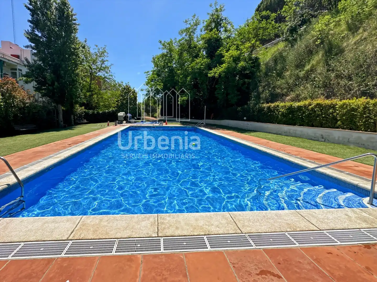 Swimming pool of Flat for sale in Arenys de Mar  with Air Conditioner, Heating and Terrace