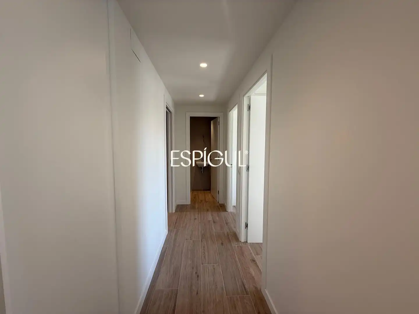 Wohnung zur Miete in Girona mit Heizung, Terrasse und Abstellraum