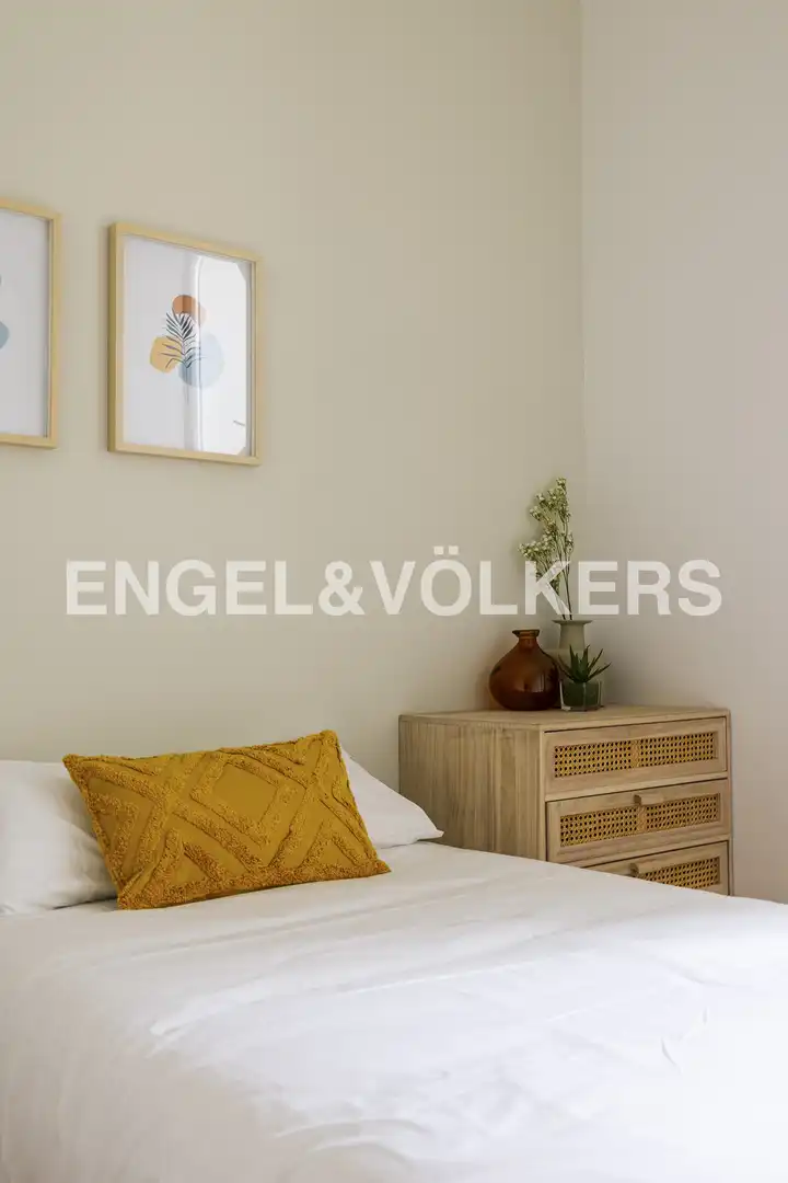 Schlafzimmer von Wohnungen zur Miete in Madrid mit Klimaanlage, Heizung und Möbliert