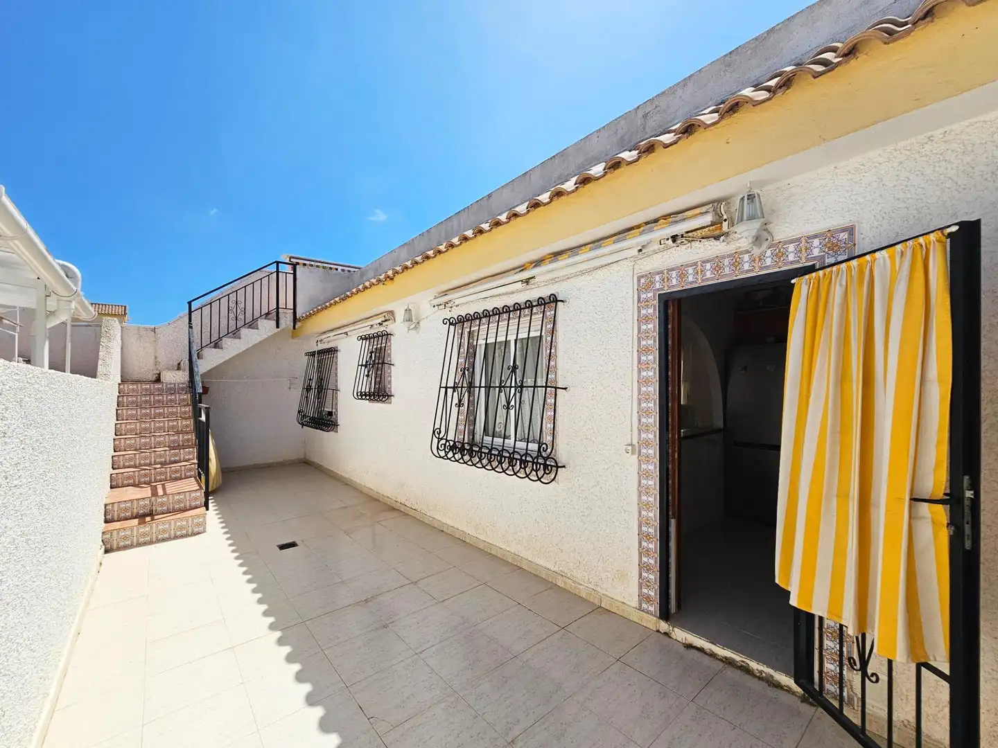 Terrace of Houses for sale in Santa Pola  with Private garden, Terrace and Furnished