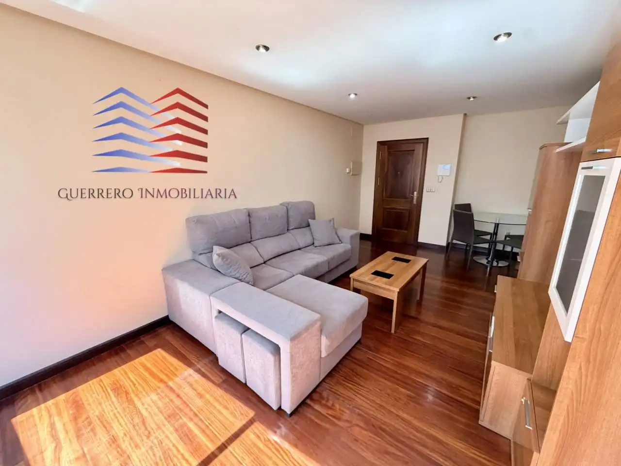 Living room of Apartments for rent in Ourense Capital   with Heating, Parquet flooring and Furnished