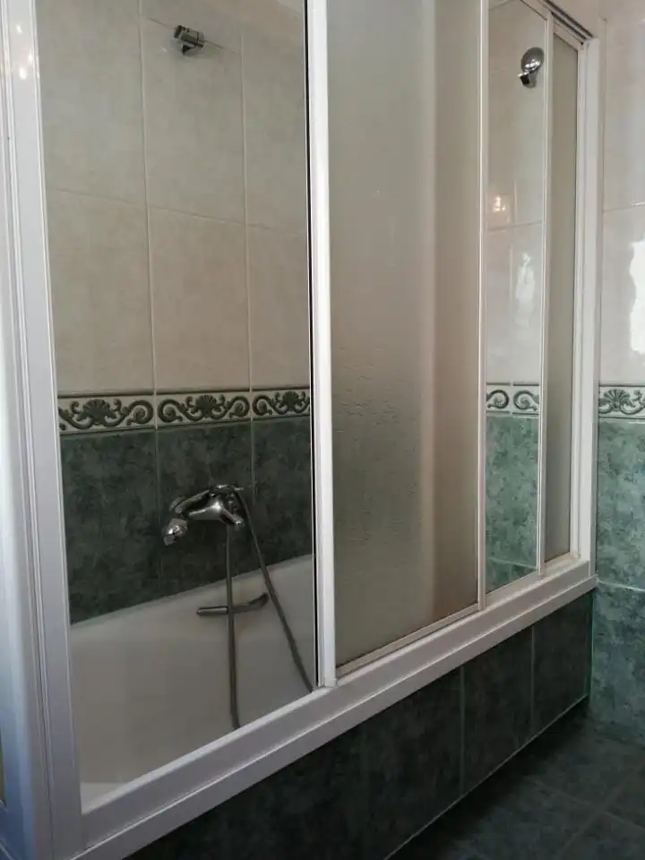 Bathroom of Flat for rent in Gijón   with Heating and Furnished