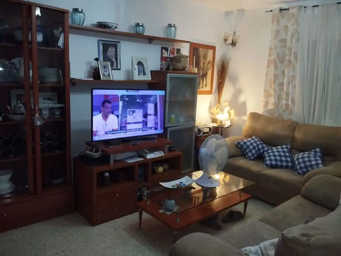 Living room of Flat for sale in Algeciras  with Storage room