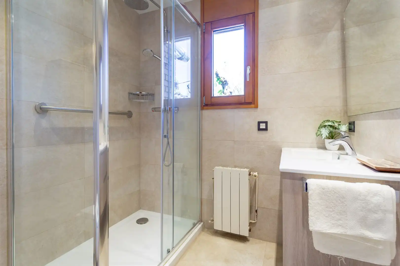 Bathroom of Houses for sale in Cambrils  with Air Conditioner, Heating and Terrace