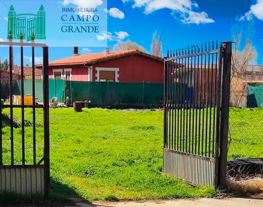 Residential zum Verkauf in Monzón de Campos