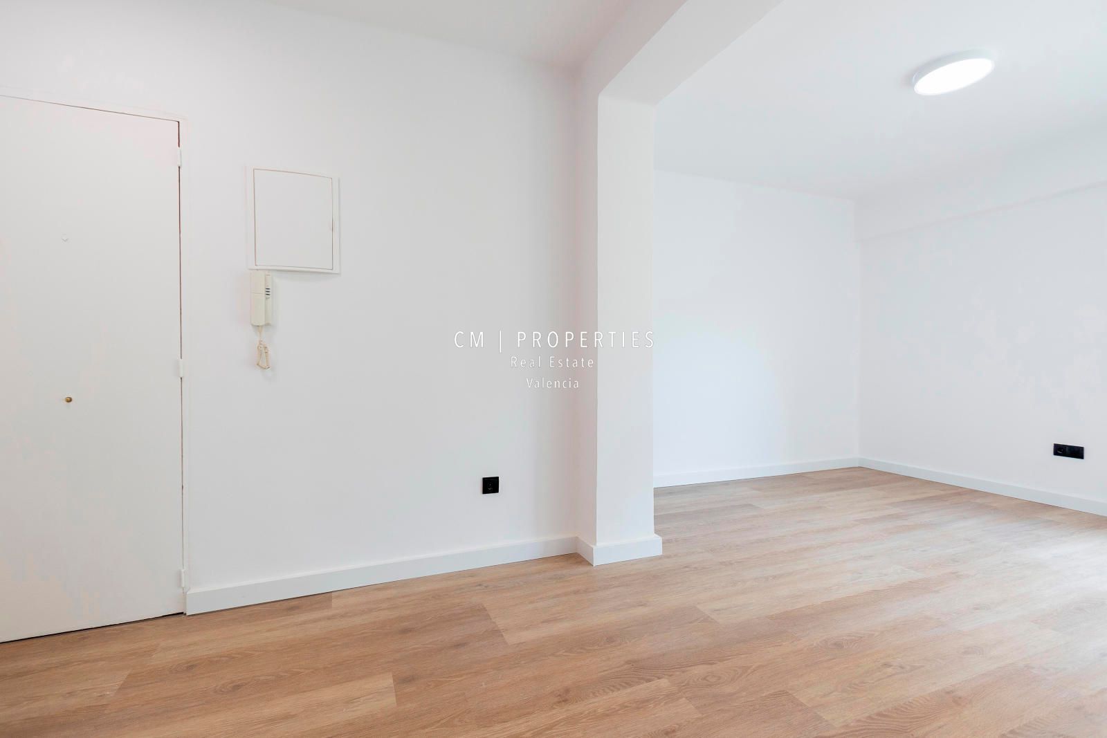 Bedroom of Flat for sale in  Valencia Capital  with Air Conditioner, Heating and Terrace