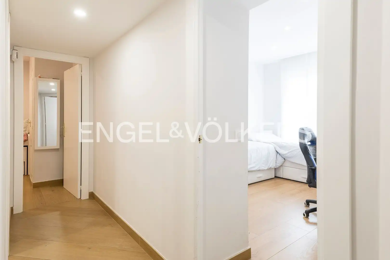 Schlafzimmer von Wohnung zur Miete in Barcelona mit Heizung, Balkon und Haustiere erlaubt