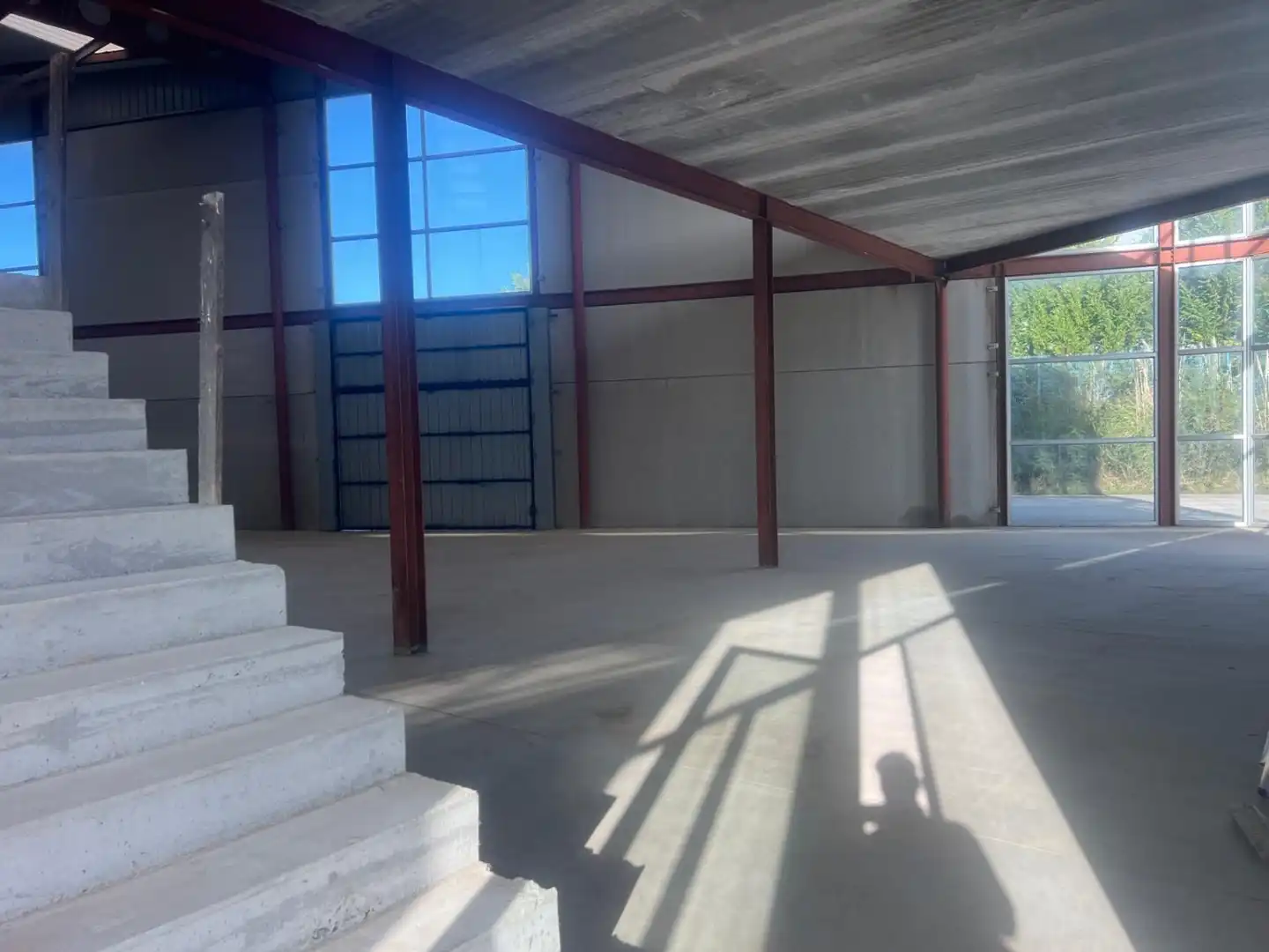 Industrial buildings for rent in Narón