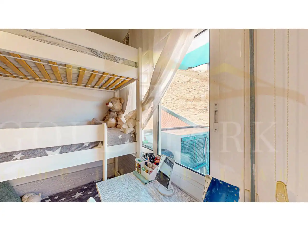Habitación de Piso en venta en Sant Vicenç Dels Horts con Aire acondicionado, Calefacción y Parquet