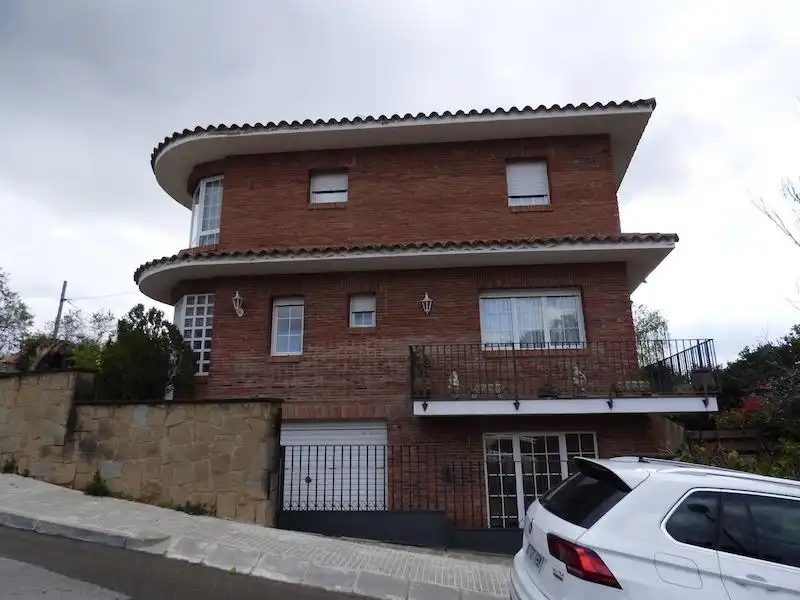 Vista exterior de Casa o chalet de alquiler en Sant Feliu de Codines con Aire acondicionado, Calefacción y Jardín privado