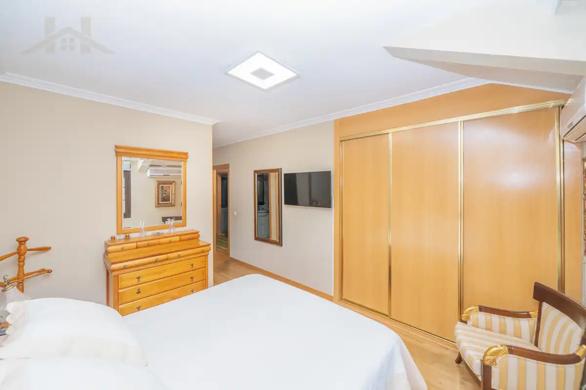 Habitación de Casa adosada en venta en Moralzarzal con Aire acondicionado, Calefacción y Trastero