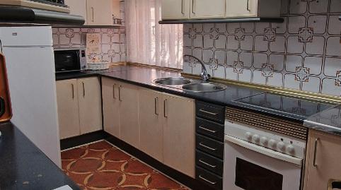 Foto 4 de Pis en venda a Calle de Los Mesones, 90, El Tiemblo , Ávila