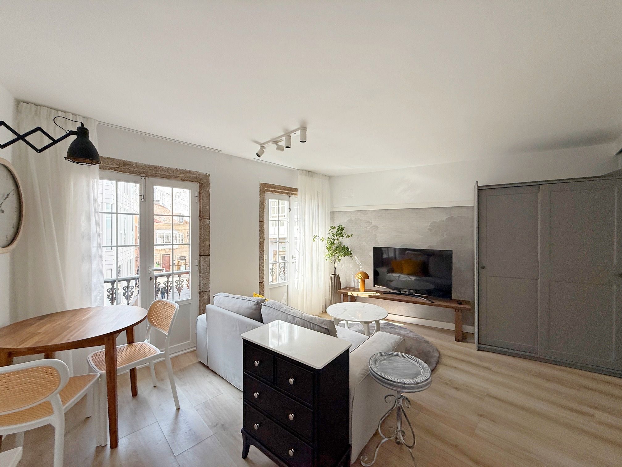 Sala d'estar de Apartament de lloguer en A Coruña Capital  amb Calefacció i Moblat