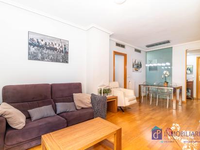 Living room of Flat for sale in  Zaragoza Capital  with Air Conditioner, Heating and Parquet flooring