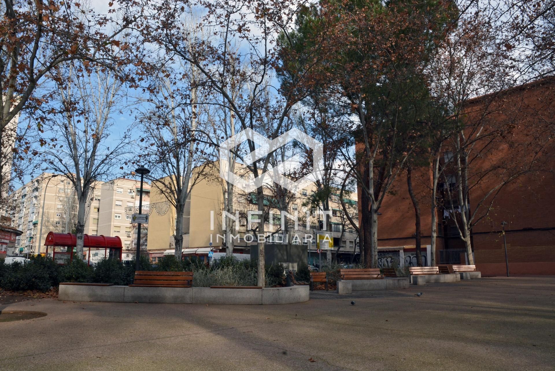 Exterior view of Flat for sale in Alcalá de Henares  with Air Conditioner and Terrace