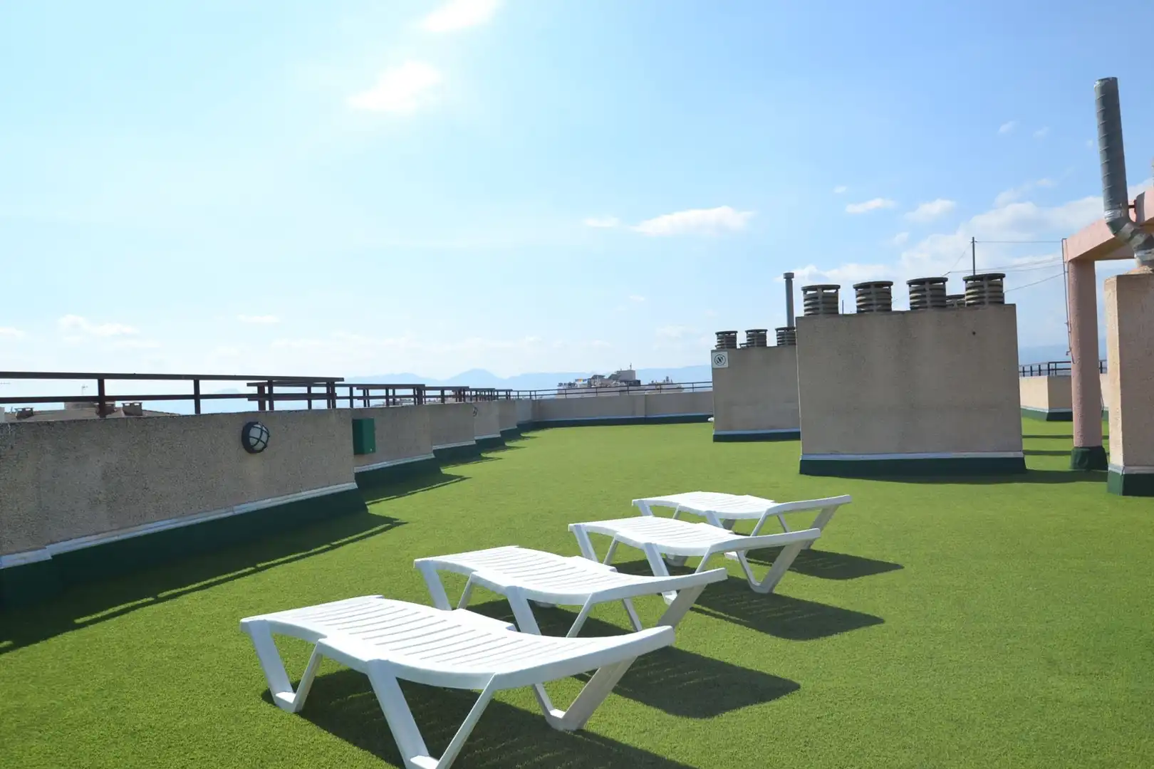 Apartamento con piscina en alquiler en CALLE VENDRELL 19, imagen 17