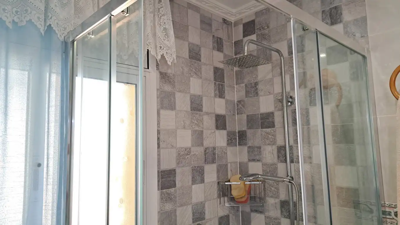 Baño de Casa o chalet en venta en Castellet i la Gornal con Aire acondicionado, Calefacción y Jardín privado