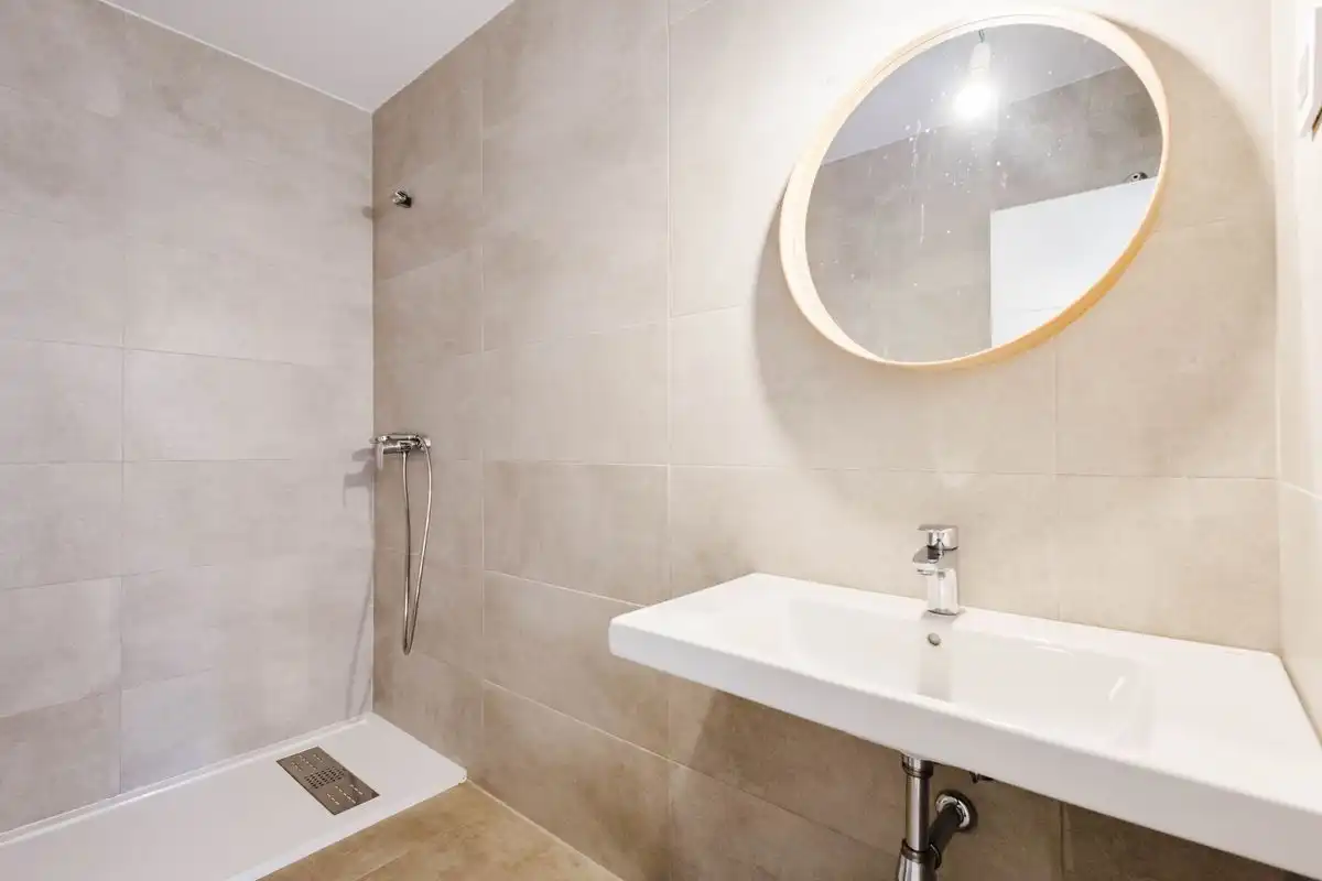 Badezimmer von Maisonette zum Verkauf in Málaga mit Klimaanlage, Heizung und Terrasse