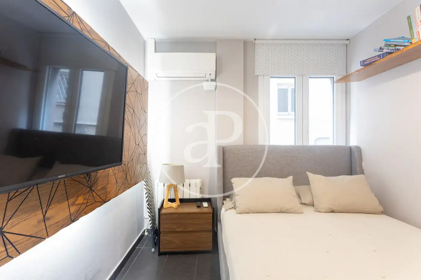 Bedroom of Flat for rent in Barcelona  with Air Conditioner, Heating and Private garden