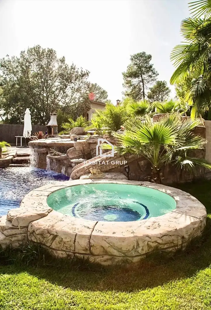 Piscina de Casa o xalet en venda en Castellnou de Bages amb Aire condicionat, Calefacció i Jardí privat