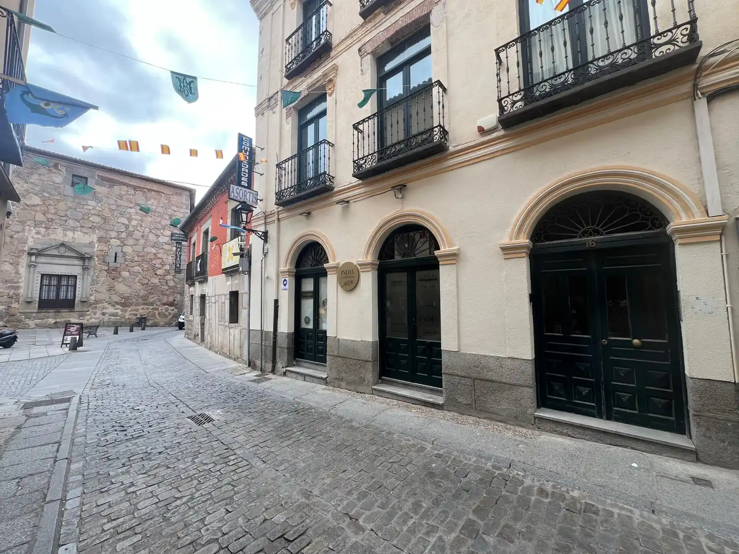 Business premises to rent in Calle Caballeros, imagen 2