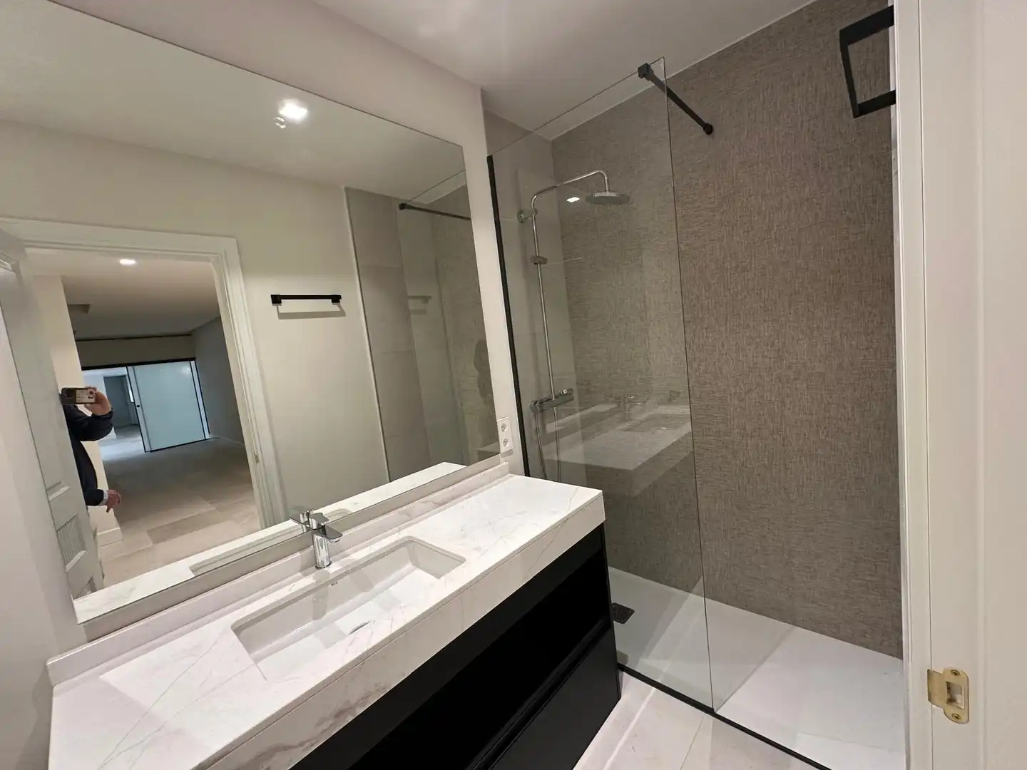 Badezimmer von Haus oder Chalet zur Miete in Madrid mit Klimaanlage, Heizung und Privatgarten