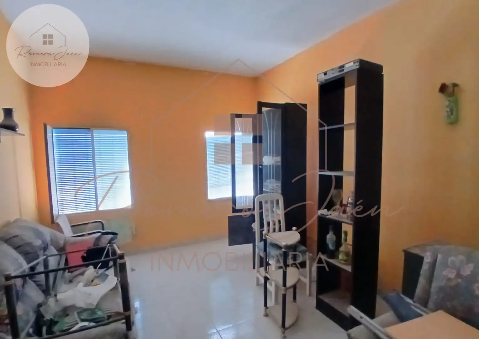 Piso en venta en  Jaén Capital