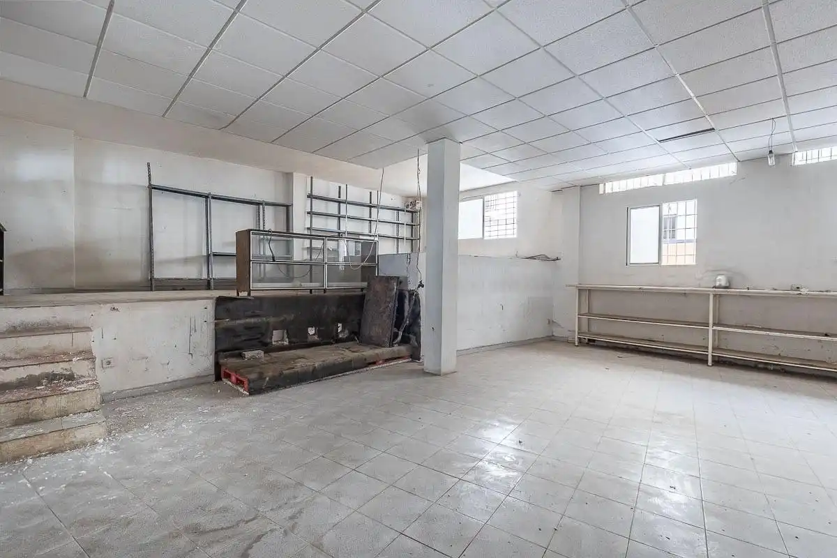 Local comercial en venda a Calle PUERTA LORCA 2, imagen 2