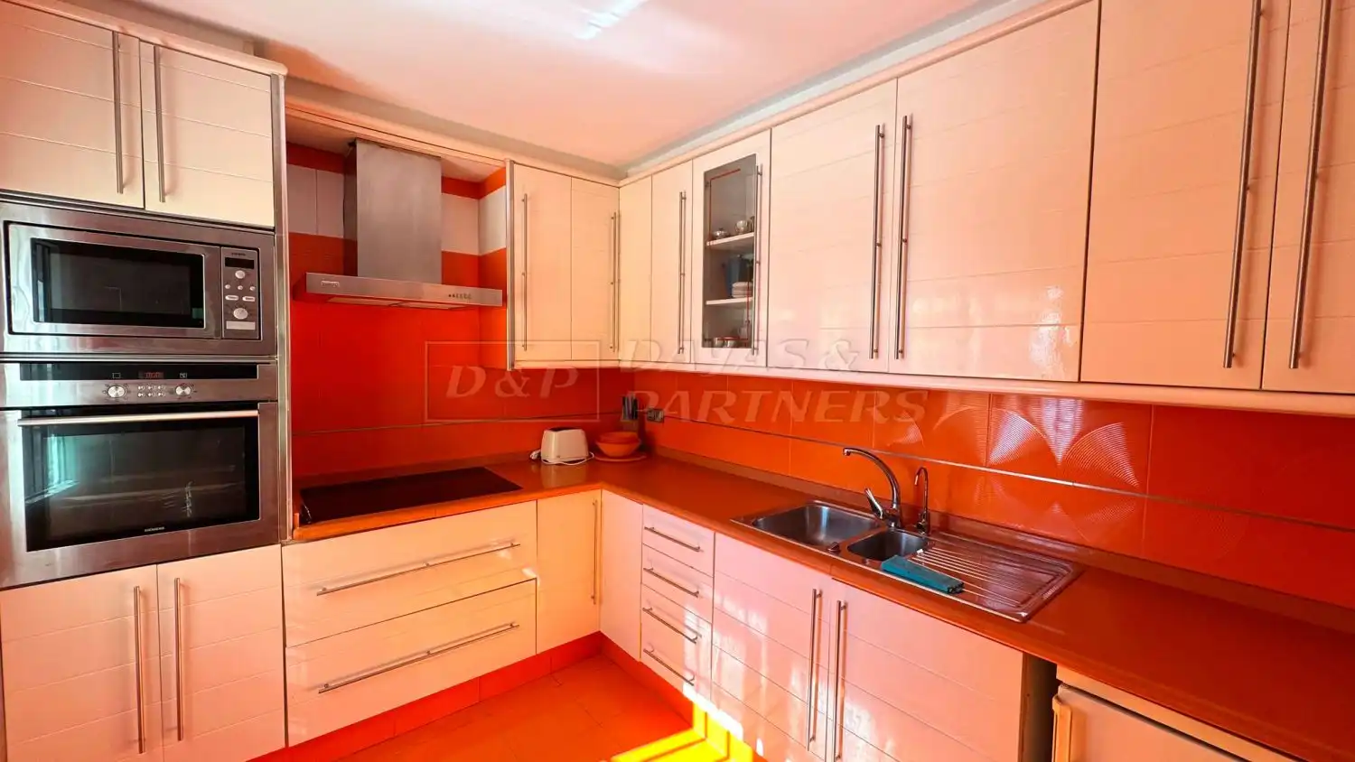 House with pool for sale in Playa de los Locos, imagen 13