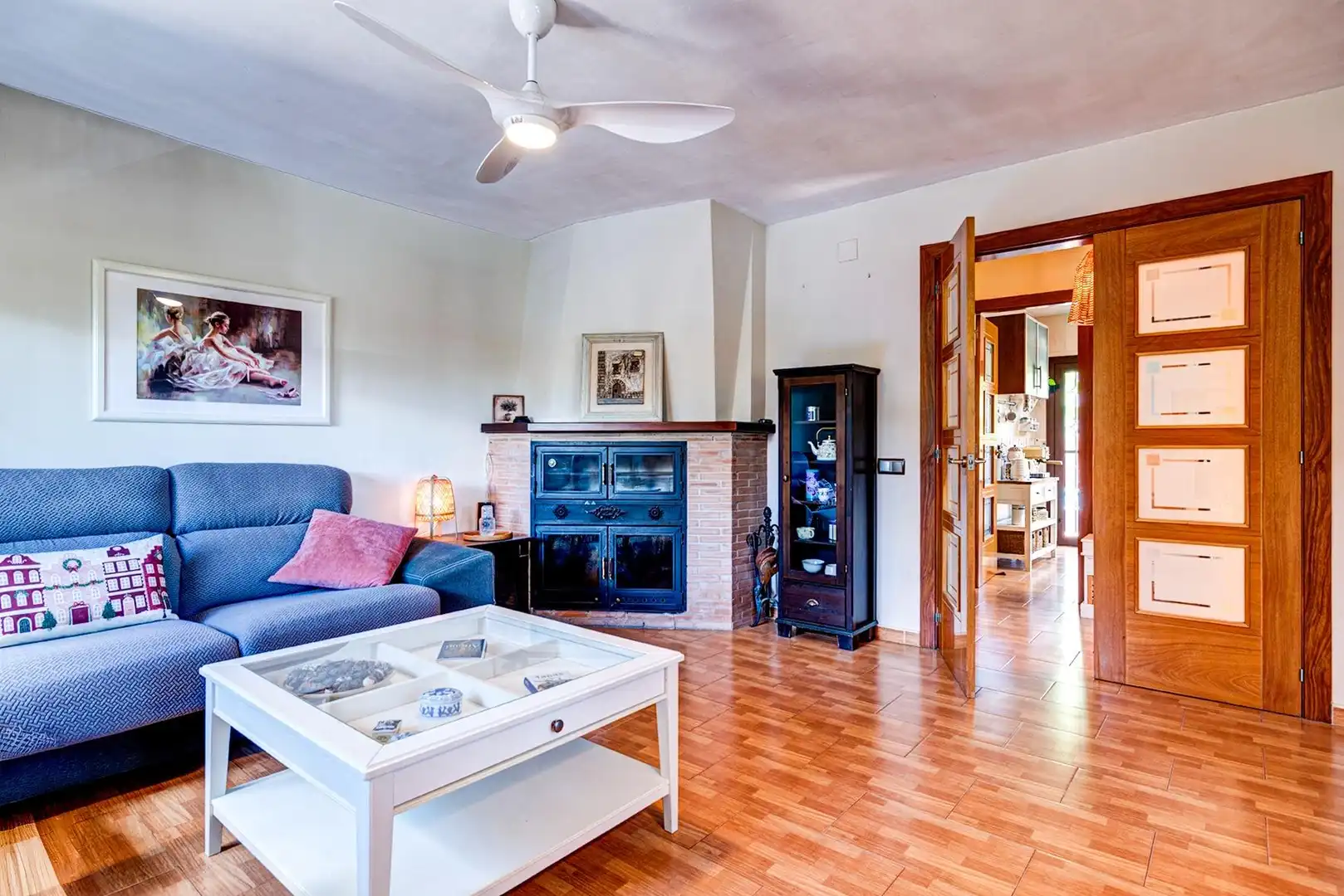 Sala de estar de Casa o chalet en venta en Collbató con Calefacción, Jardín privado y Piscina