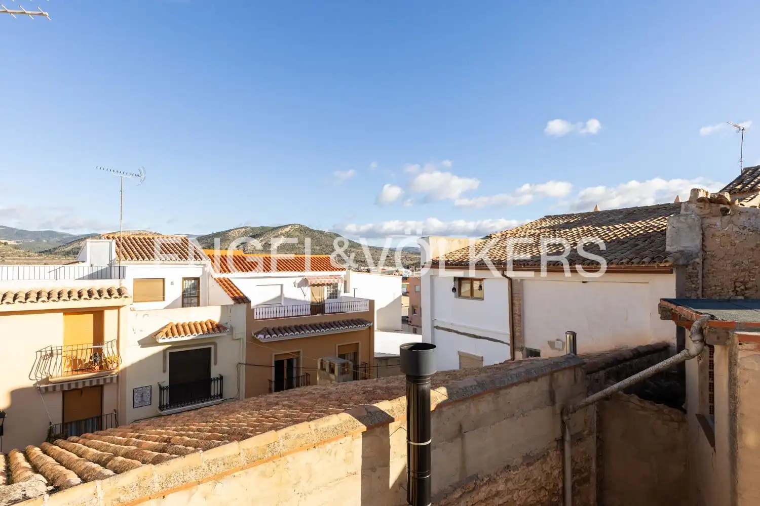 Vista exterior de Casa o xalet en venda en Villar del Arzobispo amb Aire condicionat, Calefacció i Traster