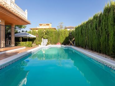 Casa pareada con piscina en venta en OROPENDOLA (VENT) 8