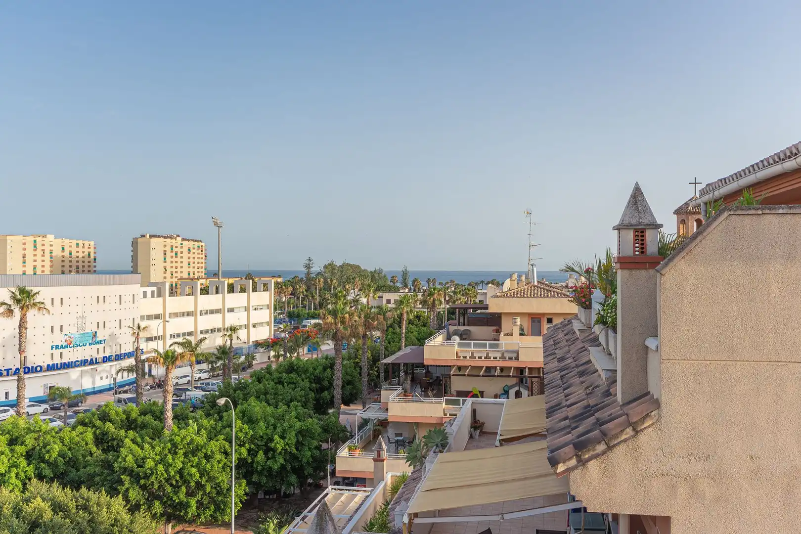 Exterior view of Attic for rent in Almuñécar  with Air Conditioner, Terrace and Furnished
