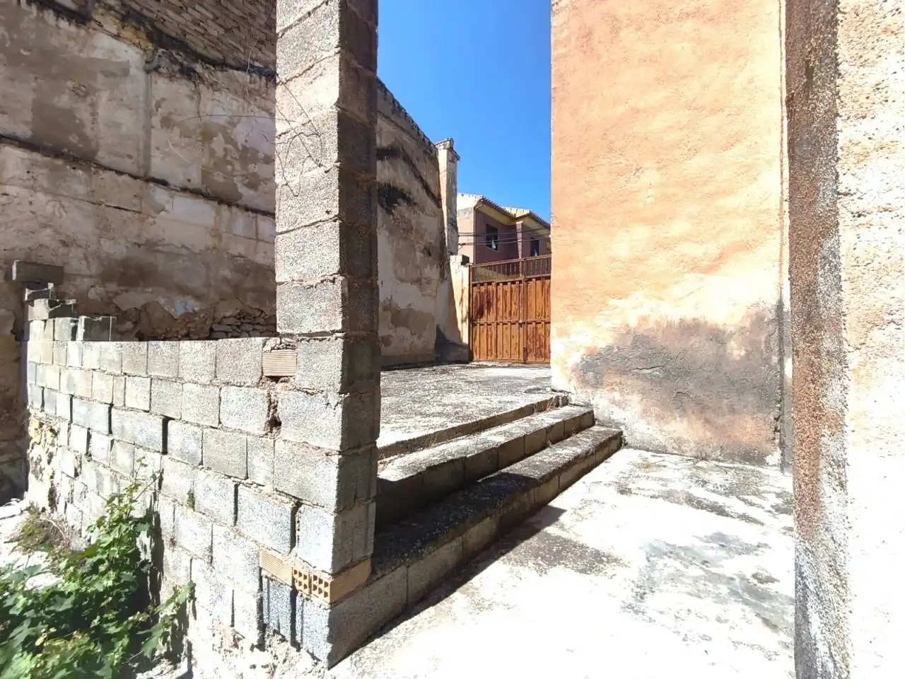 Houses for sale in Escúzar  with Private garden