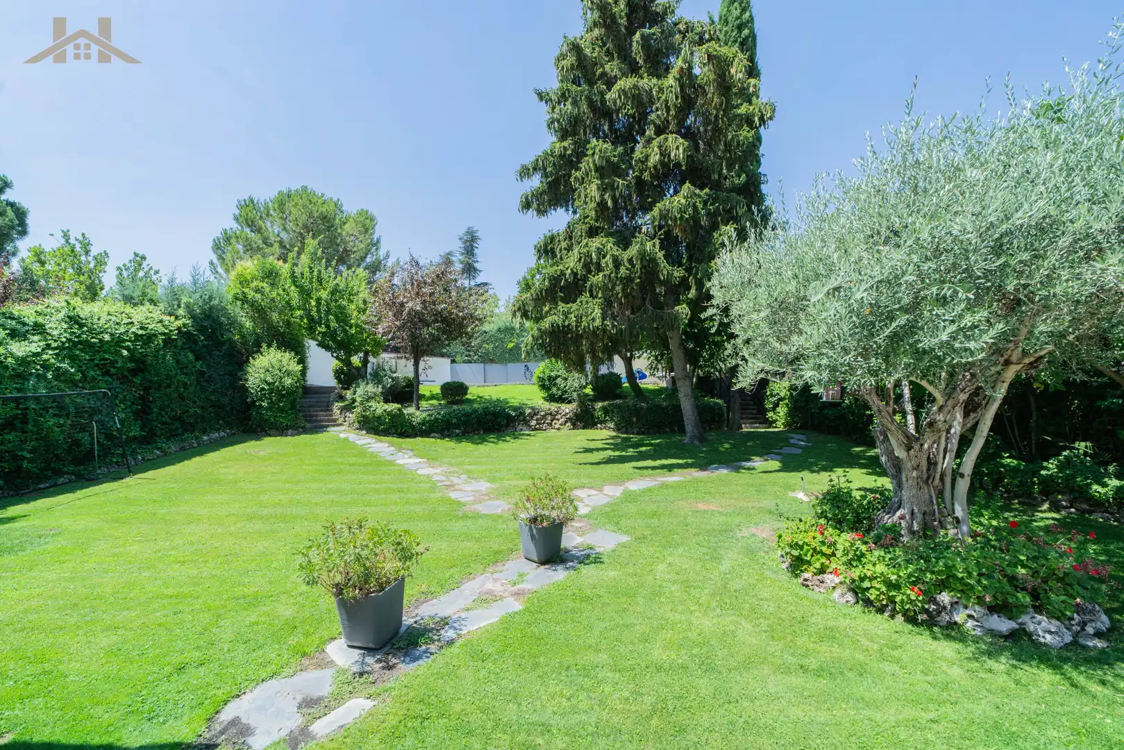 Jardí de Casa o xalet en venda en Majadahonda amb Aire condicionat, Calefacció i Jardí privat