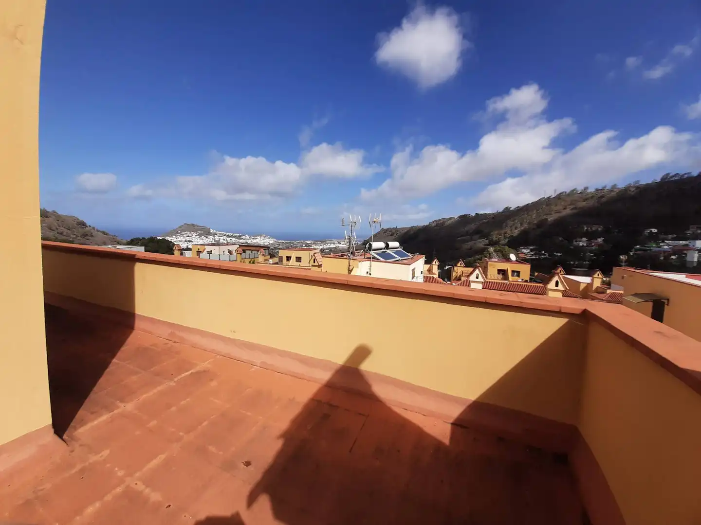 Vista exterior de Casa o chalet en venta en Arucas con Calefacción, Jardín privado y Terraza
