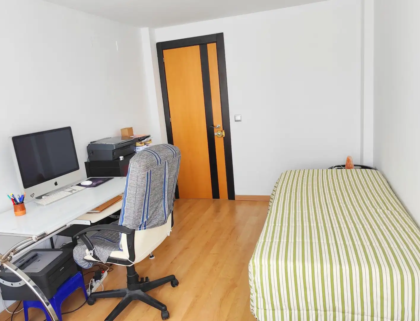 Bedroom of Flat for sale in Málaga  with Air Conditioner, Heating and Oven