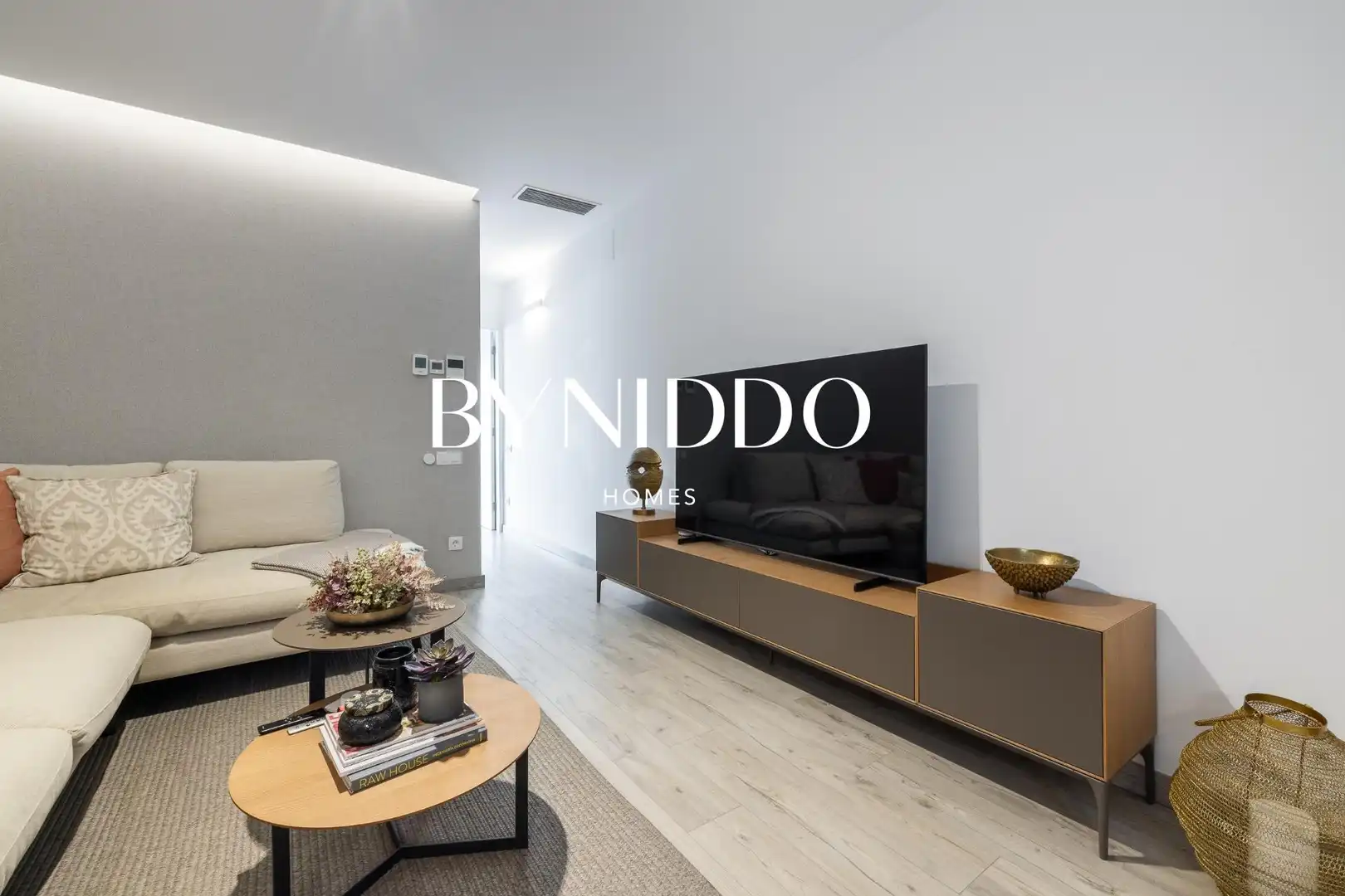Sala d'estar de Casa adosada en venda en Sabadell amb Aire condicionat, Calefacció i Jardí privat