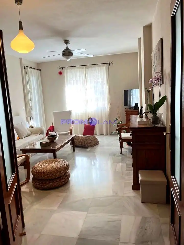Sala de estar de Piso en venta en Mairena del Aljarafe con Aire acondicionado y Terraza