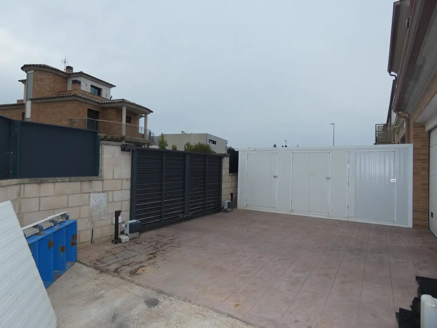 Parking of Houses for sale in Llagostera  with Air Conditioner, Heating and Private garden
