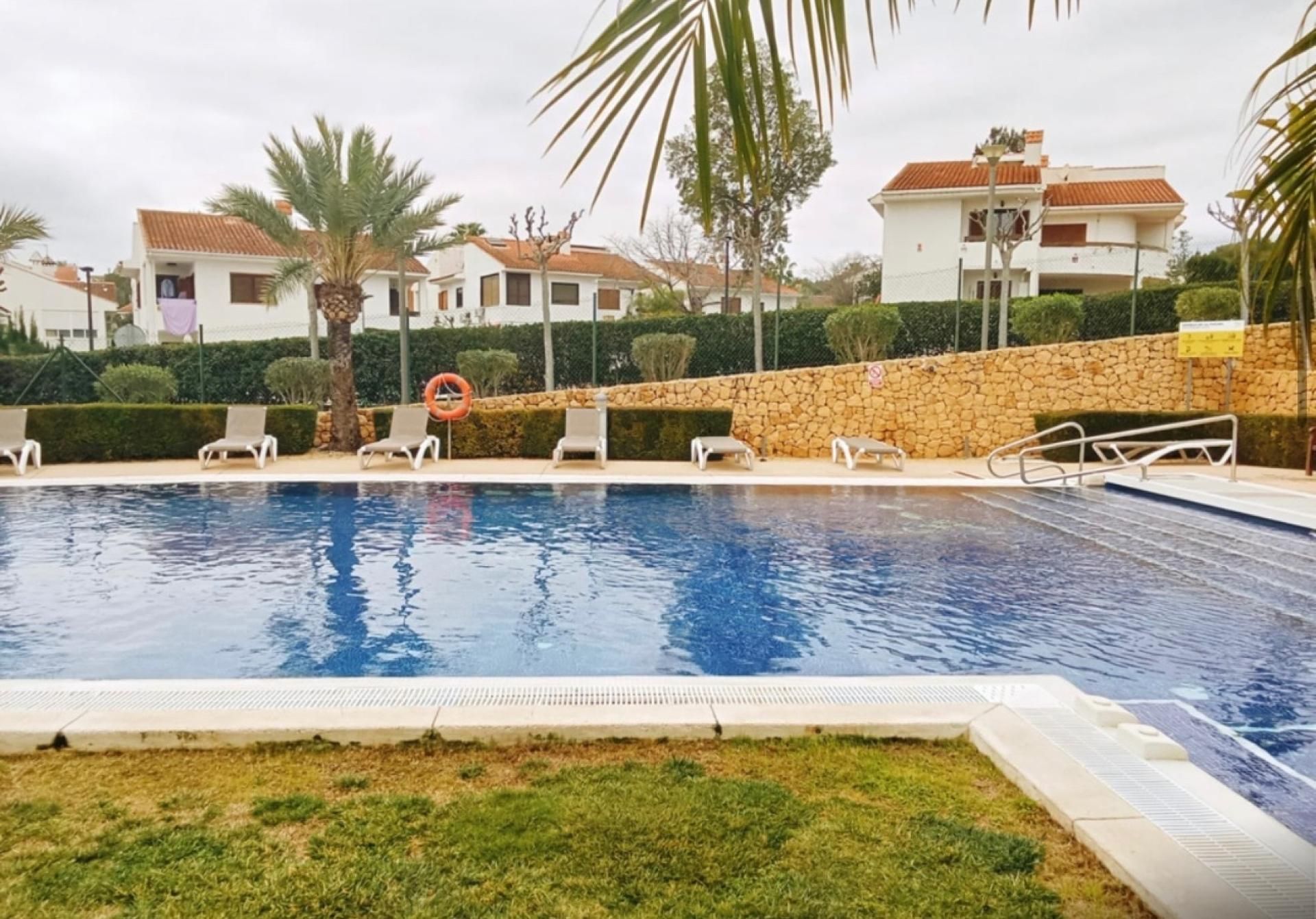 Piscina de Apartament en venda en L'Alfàs del Pi amb Aire condicionat, Calefacció i Terrassa